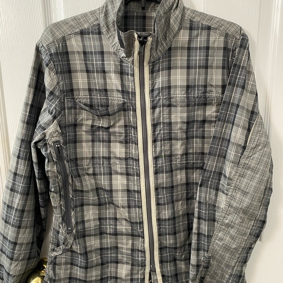 lululemon athletica Gray Plaid Shirt Jacket - Picture 4 of 5